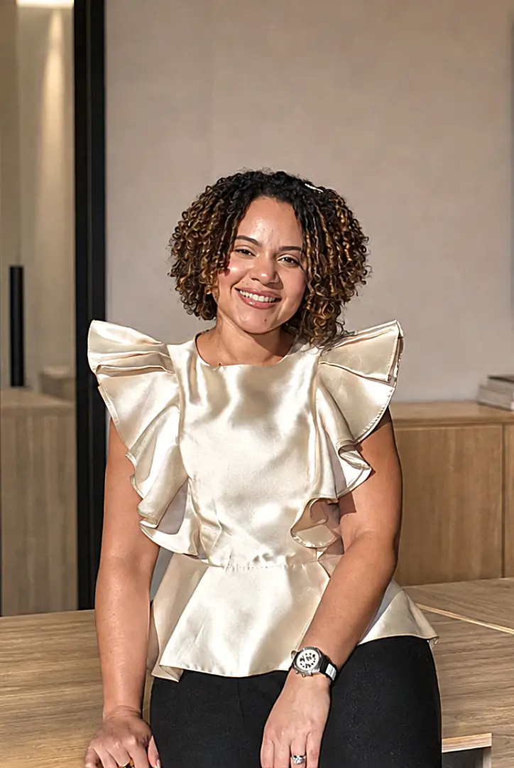 Mayelin Stevenson portrait in her South Florida Business Attorney office